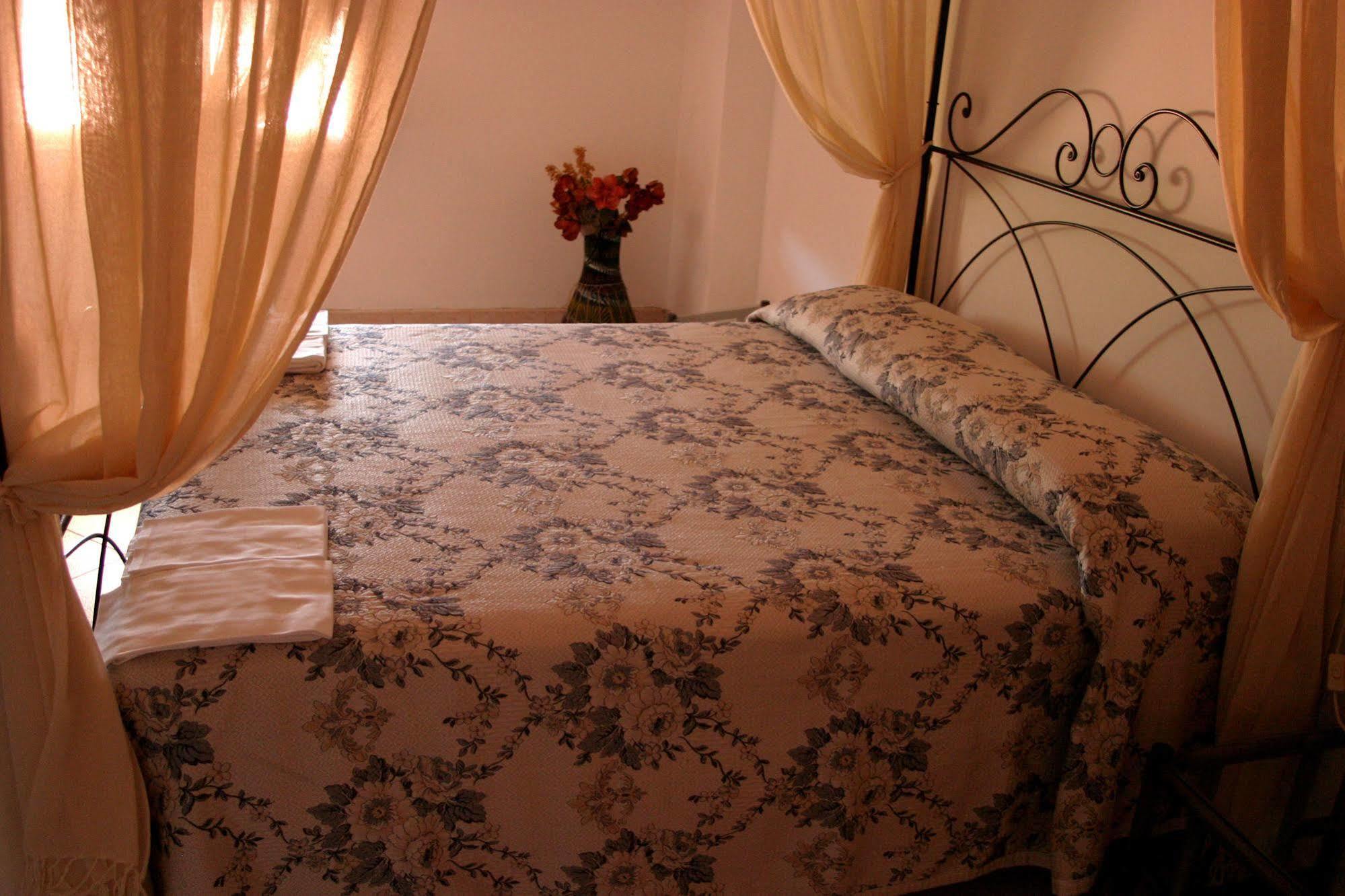 피뇨네 그린 콰이어트 아피타카메레 B&B 외부 사진